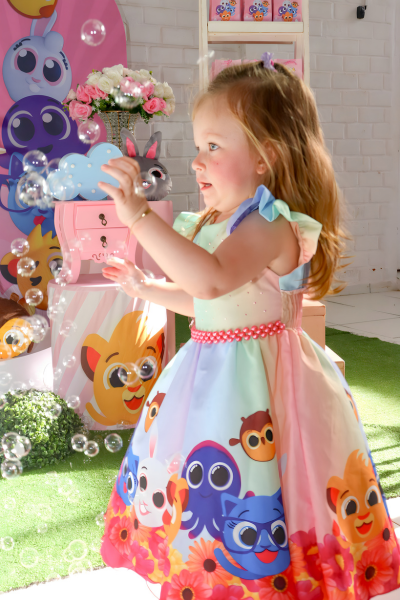 Celebrando cada ano com amor e diversão.